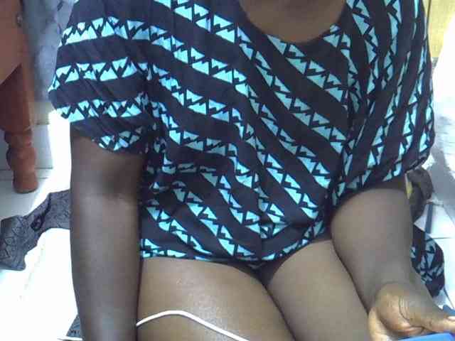 Ebonydora webcam