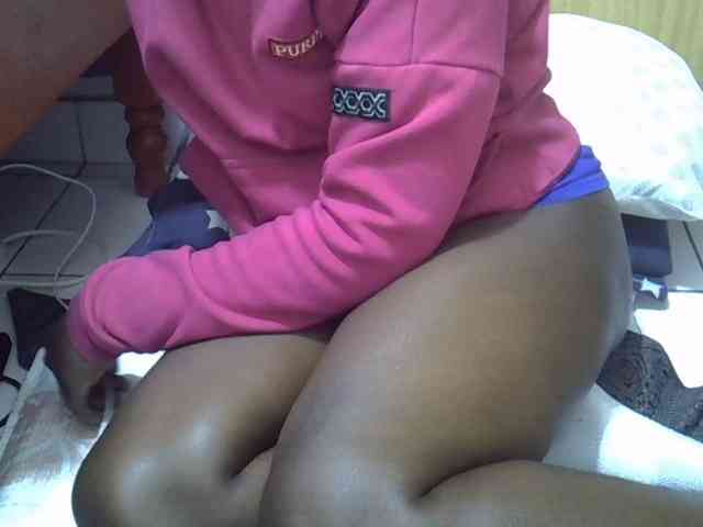 Ebonydora webcam