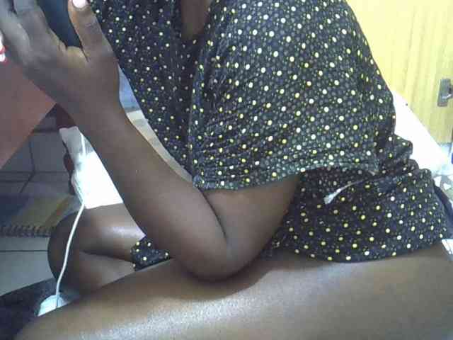 Ebonydora webcam