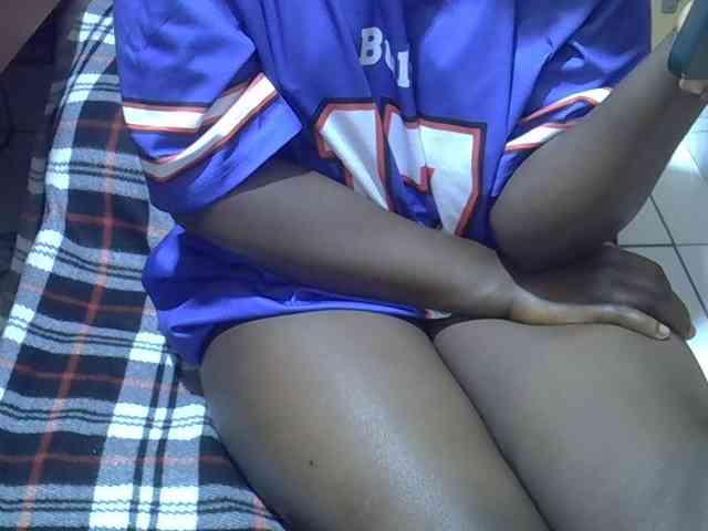 Ebonydora webcam