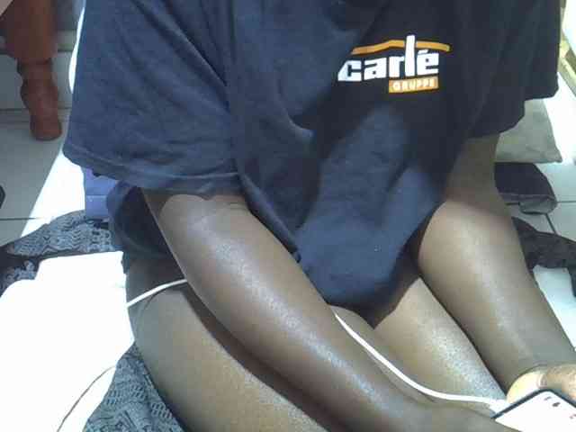 Ebonydora webcam