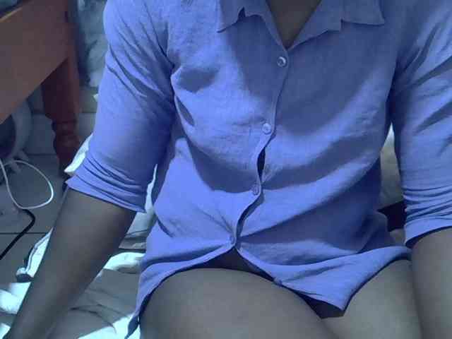 Ebonydora webcam