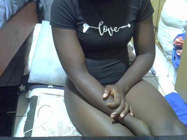 Ebonydora webcam