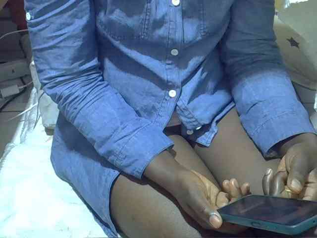 Ebonydora webcam