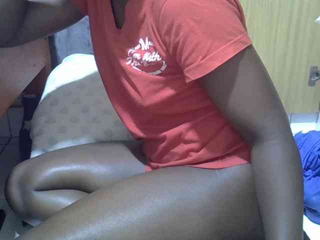 Ebonydora webcam