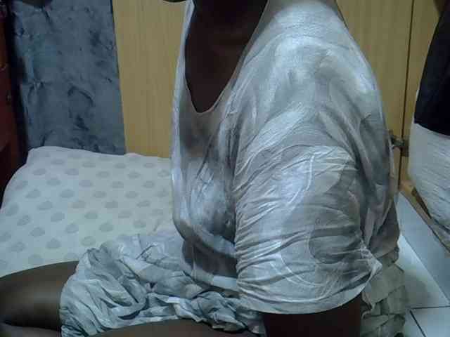 Ebonydora webcam