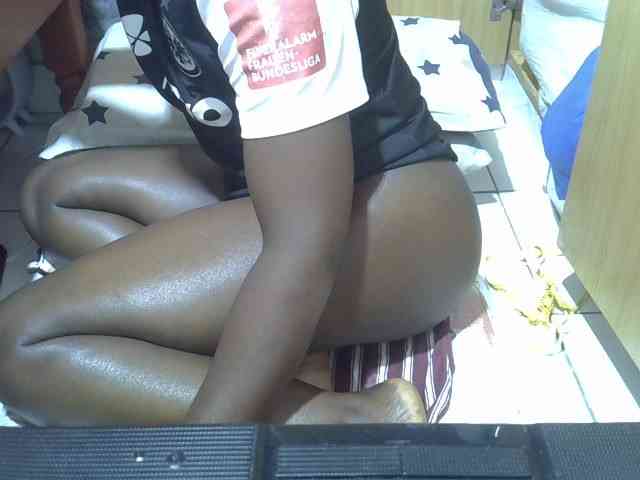 Ebonydora webcam