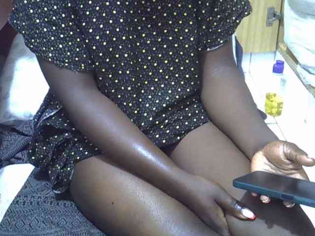 Ebonydora webcam