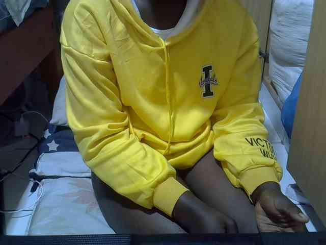 Ebonydora webcam