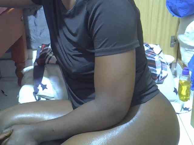 Ebonydora webcam