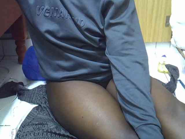 Ebonydora webcam