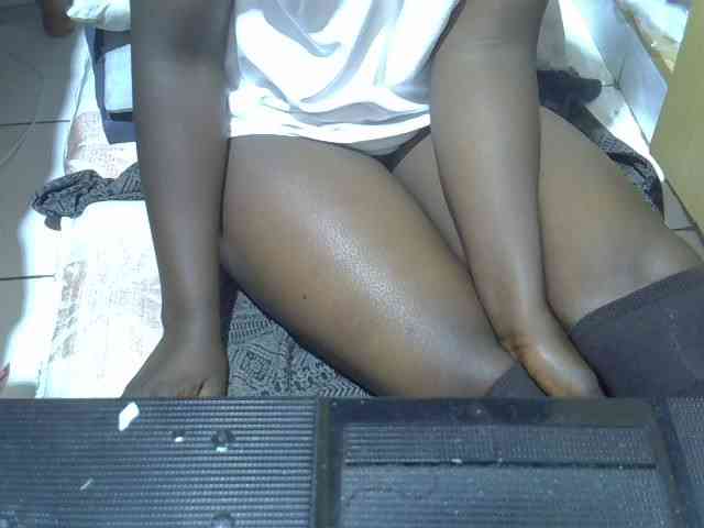 Ebonydora webcam