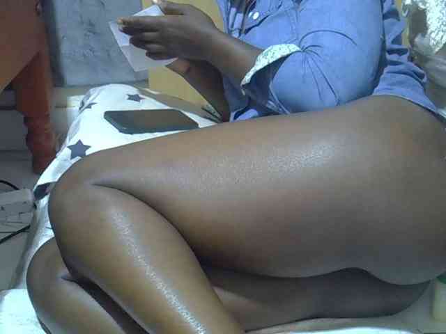 Ebonydora webcam