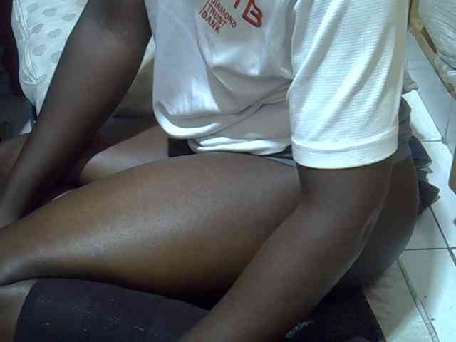 Ebonydora webcam