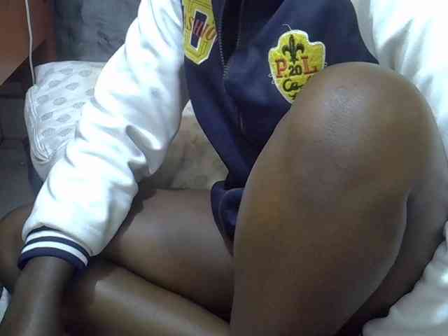 Ebonydora webcam