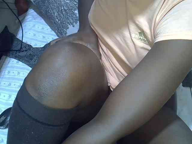 Ebonydora webcam
