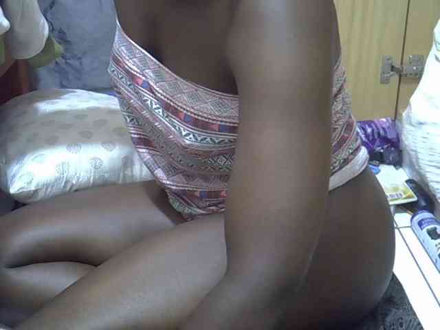 Ebonydora webcam