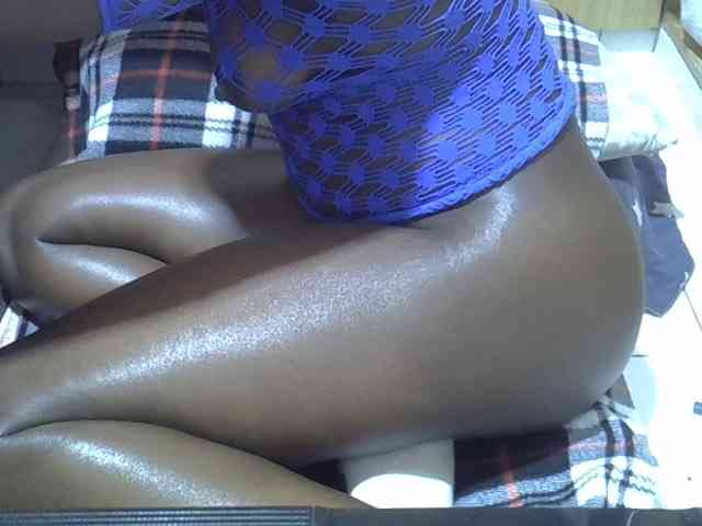 Ebonydora webcam