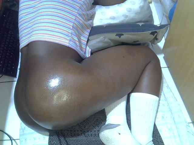 Ebonydora webcam