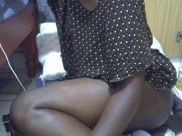 Ebonydora webcam