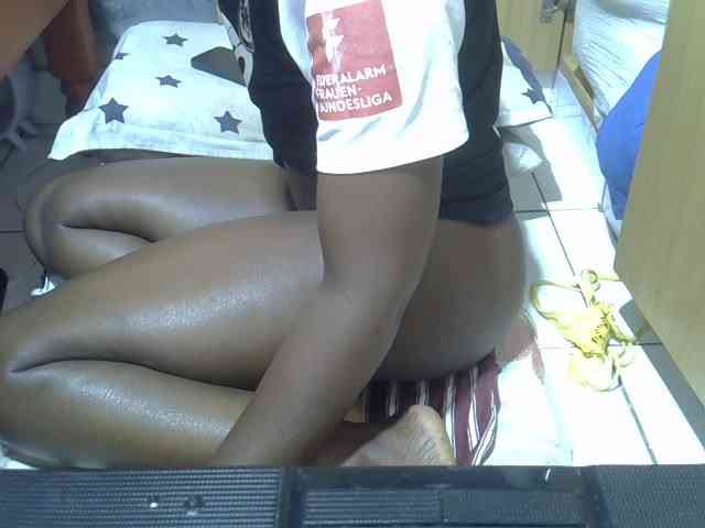 Ebonydora webcam