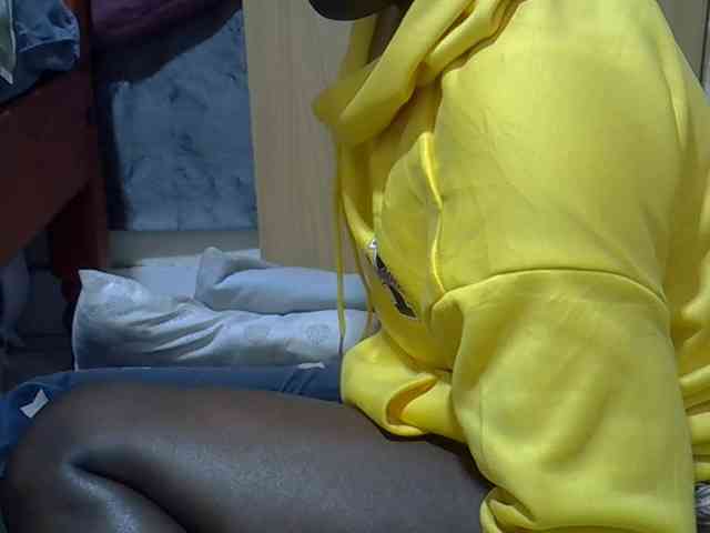 Ebonydora webcam