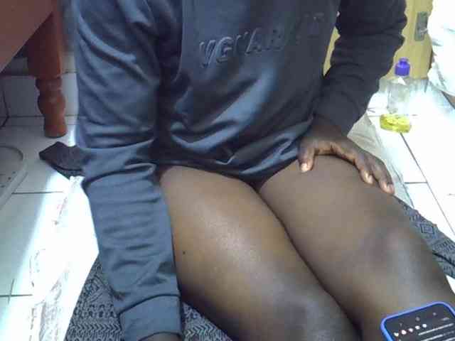 Ebonydora webcam