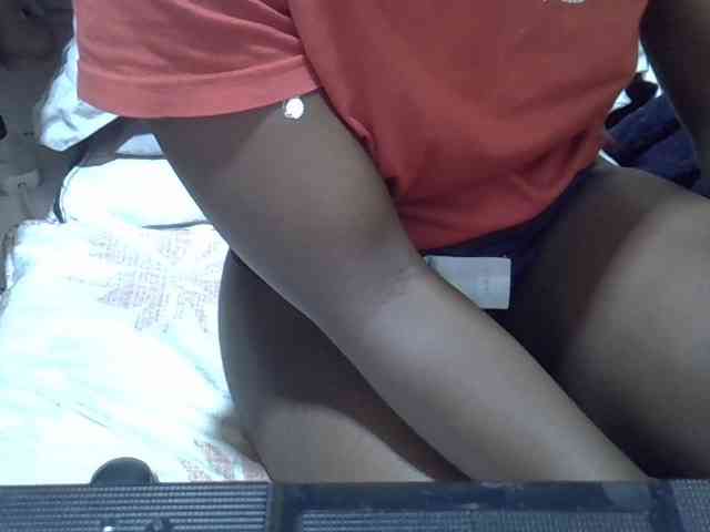 Ebonydora webcam