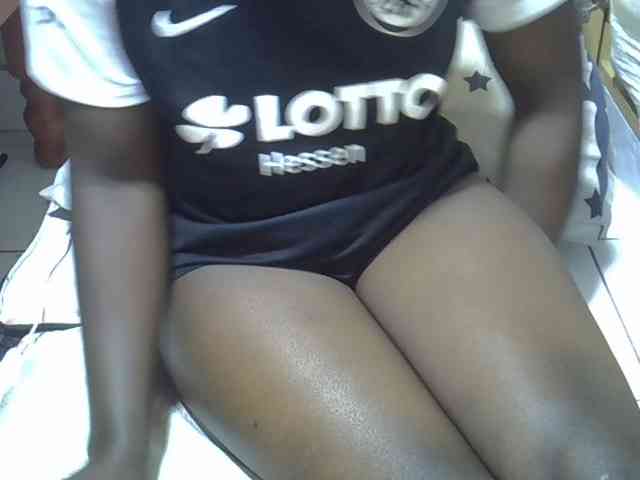 Ebonydora webcam