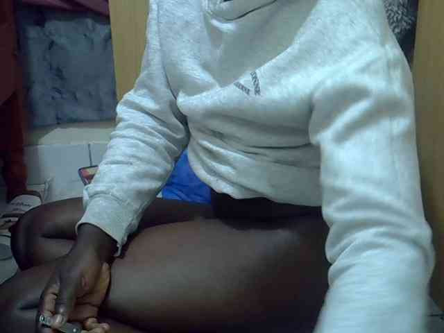 Ebonydora webcam