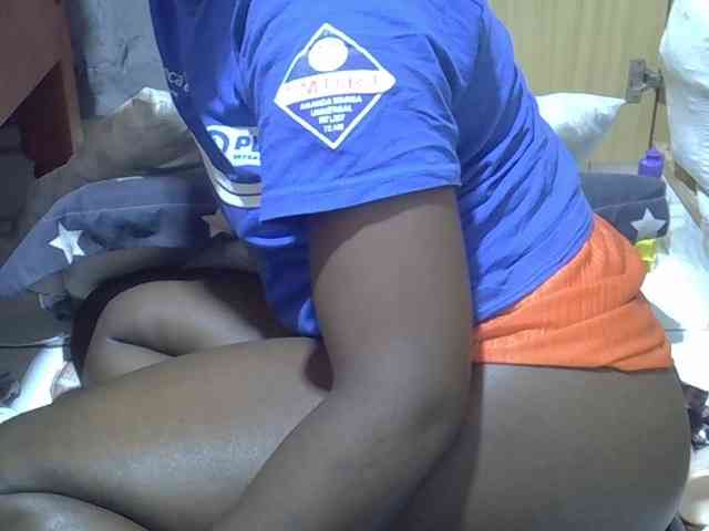 Ebonydora webcam