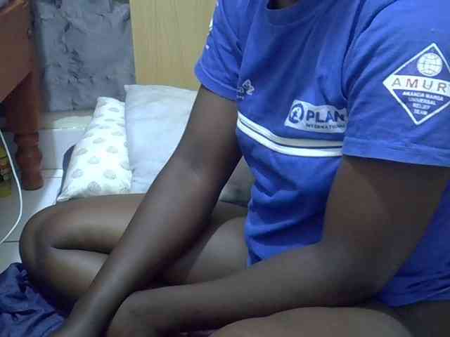 Ebonydora webcam