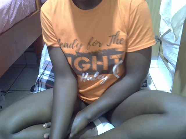 Ebonydora webcam