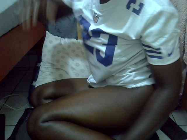 Ebonydora webcam