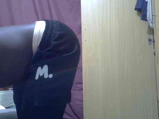 Ebonydora webcam