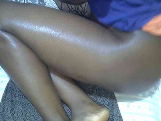 Ebonydora's webcam live show