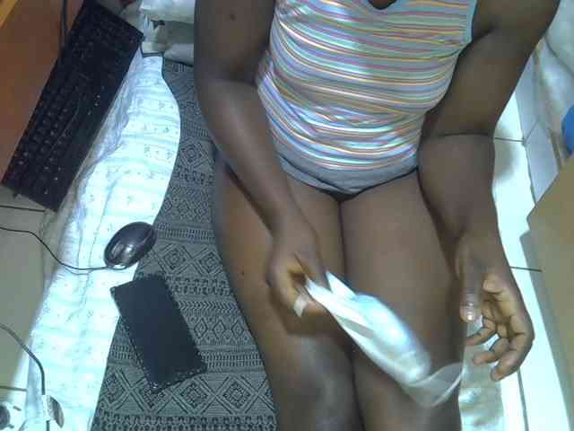 Ebonydora webcam