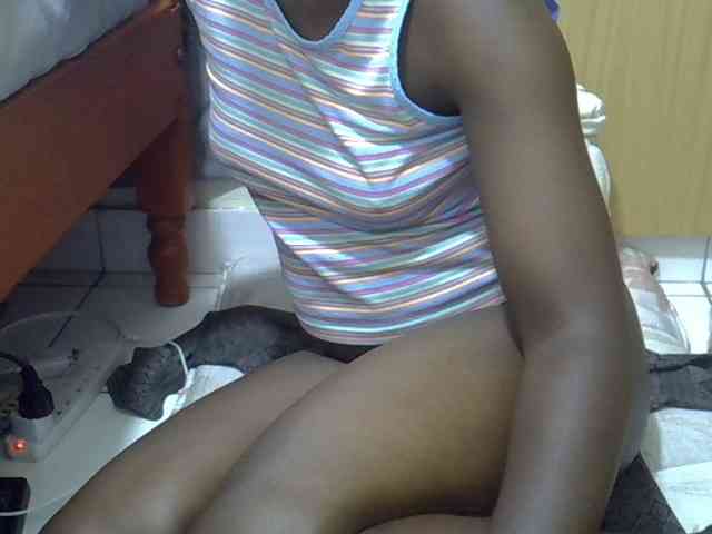Ebonydora webcam