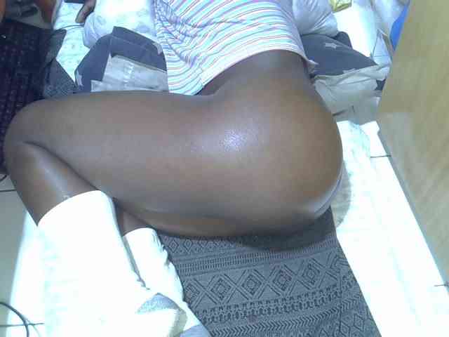 Ebonydora webcam