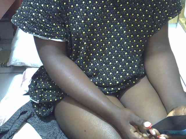 Ebonydora webcam