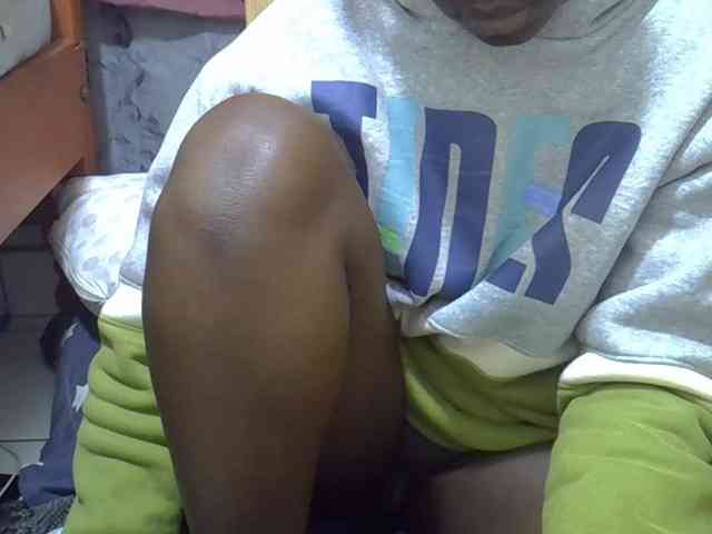 Ebonydora webcam