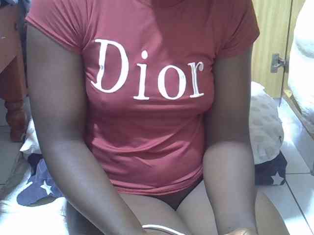 Ebonydora webcam
