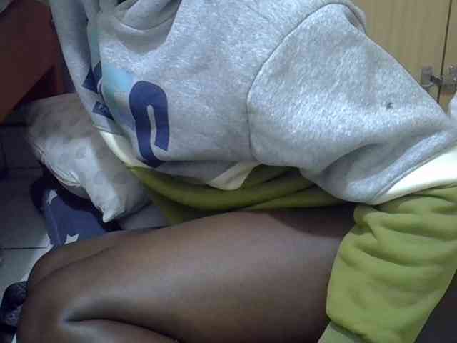 Ebonydora webcam