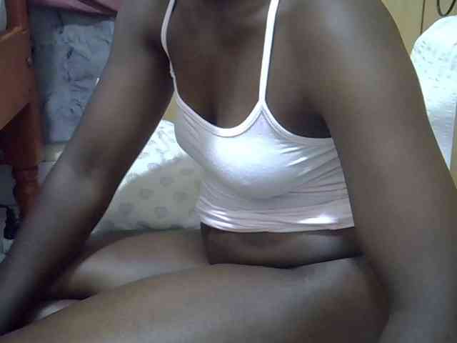 Ebonydora webcam