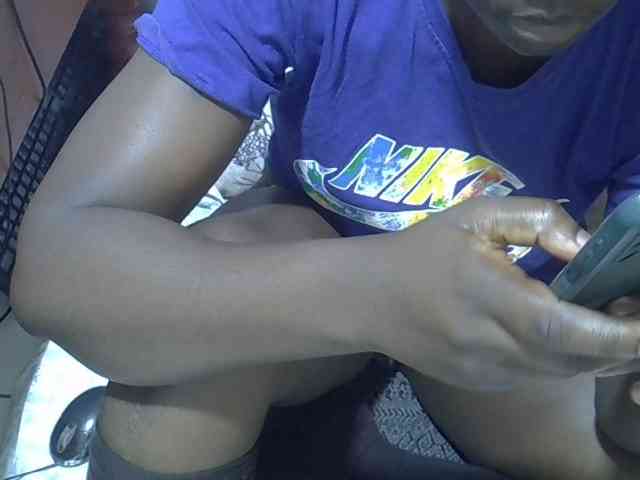 Ebonydora webcam