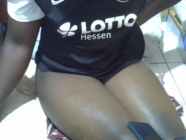Ebonydora webcam