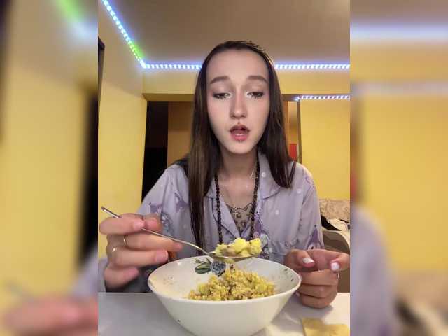 Maya-onelya live cam on BongaCams