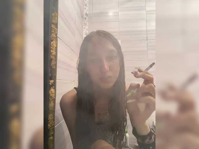 Maya-onelya live cam on BongaCams