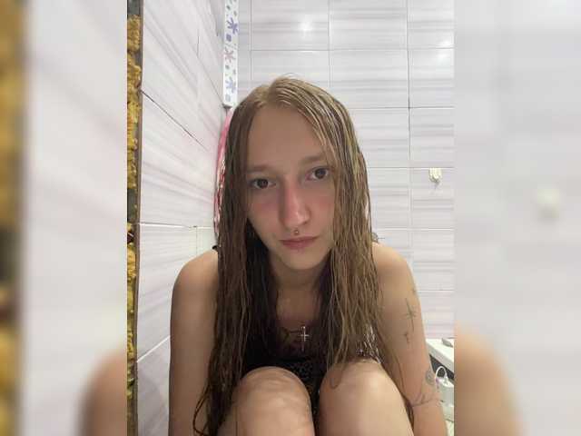 Maya-onelya live cam on BongaCams