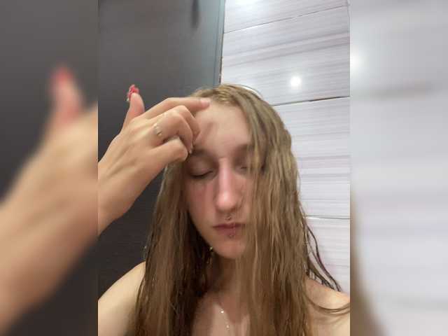 Maya-onelya live cam on BongaCams